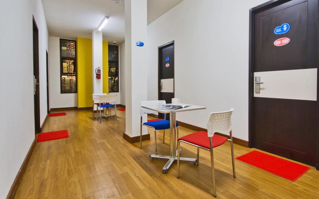 Cx Hostel Kuta Raya Exteriér fotografie