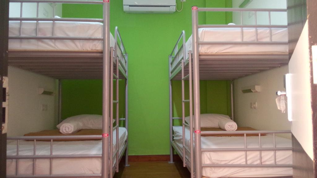 Cx Hostel Kuta Raya Pokoj fotografie