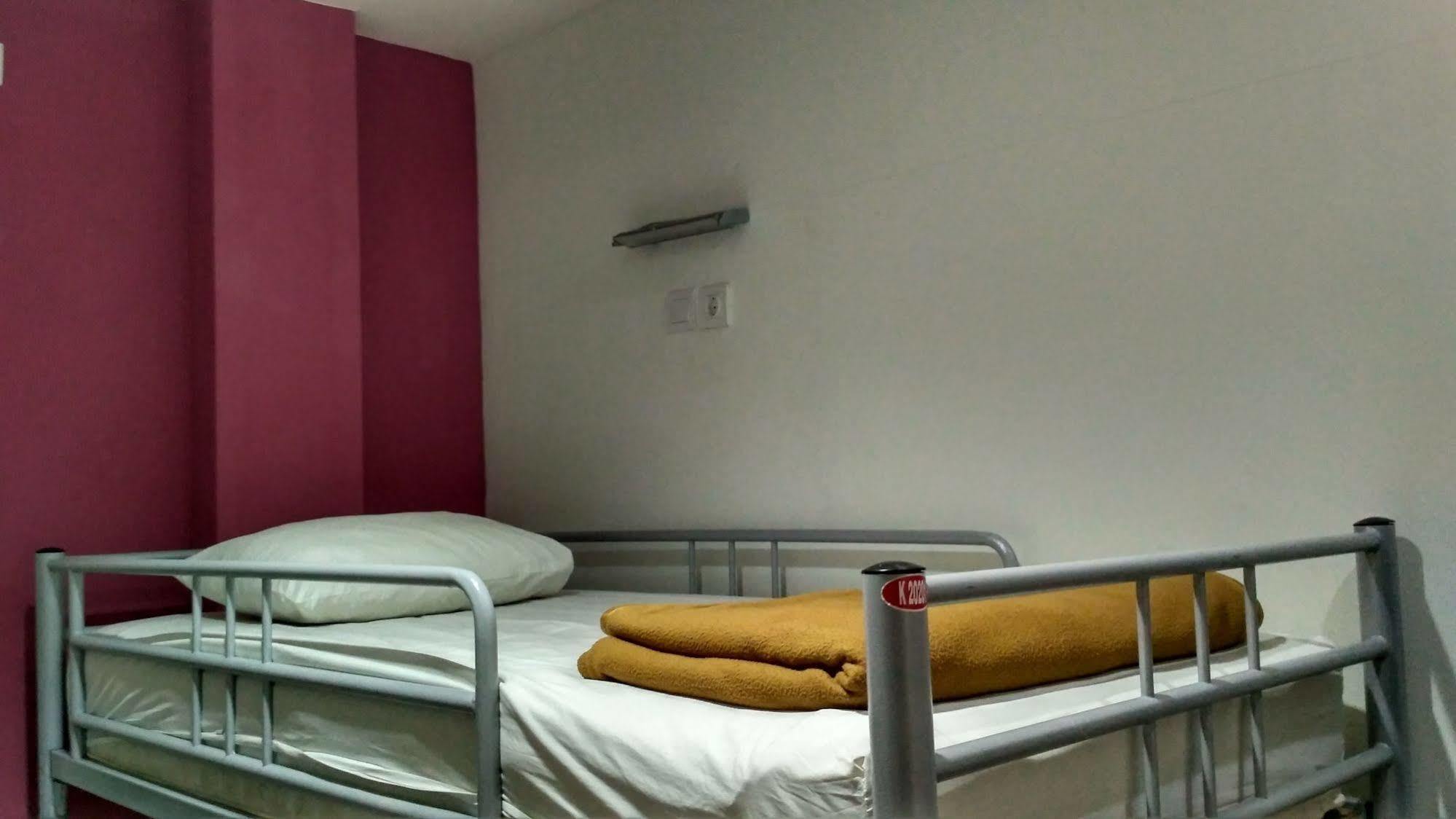 Cx Hostel Kuta Raya Exteriér fotografie