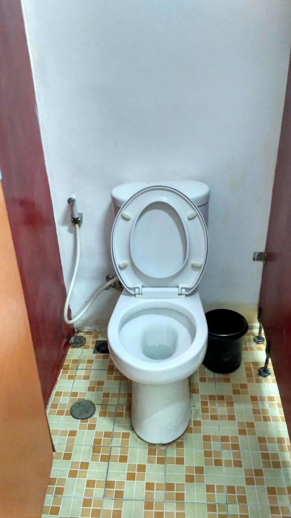 Cx Hostel Kuta Raya Exteriér fotografie