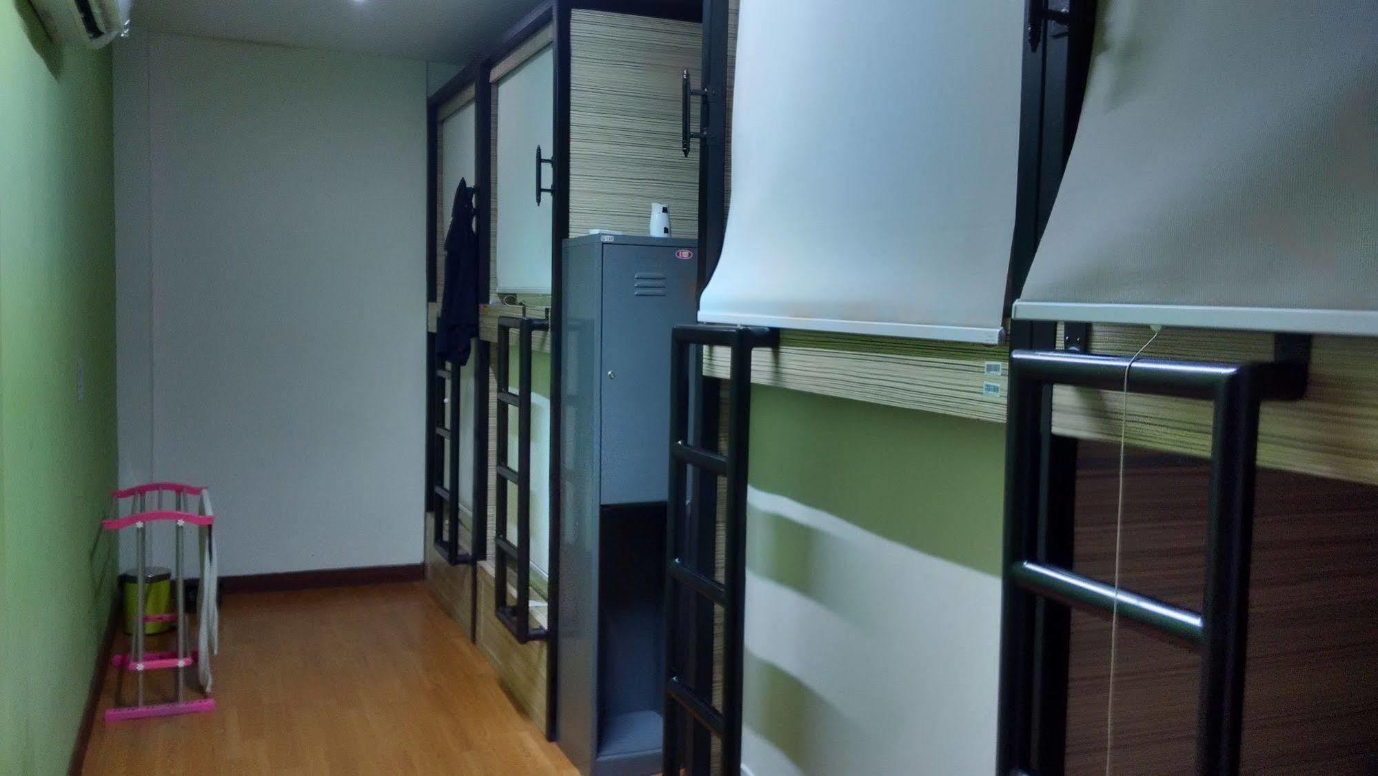 Cx Hostel Kuta Raya Exteriér fotografie